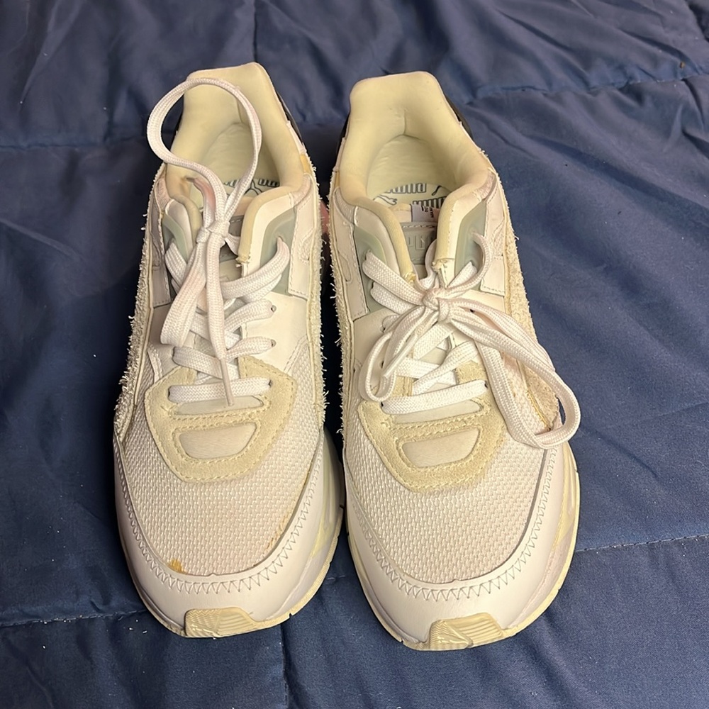 Puma - Picture 2 of 5